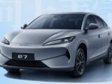 BYD e7