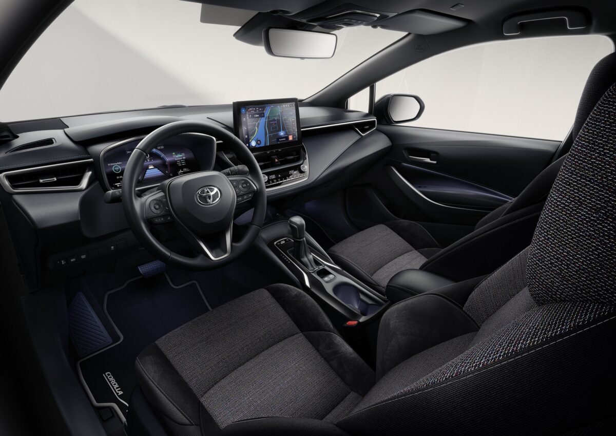 Toyota Corolla HEV – image 2